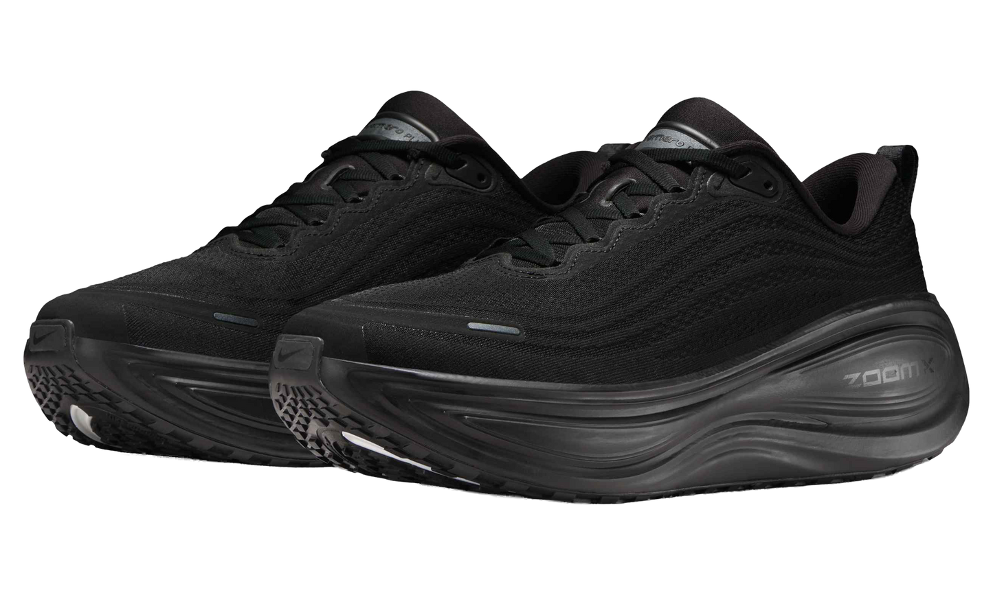 Vomero Plus "Black Anthracite" IO4482 002