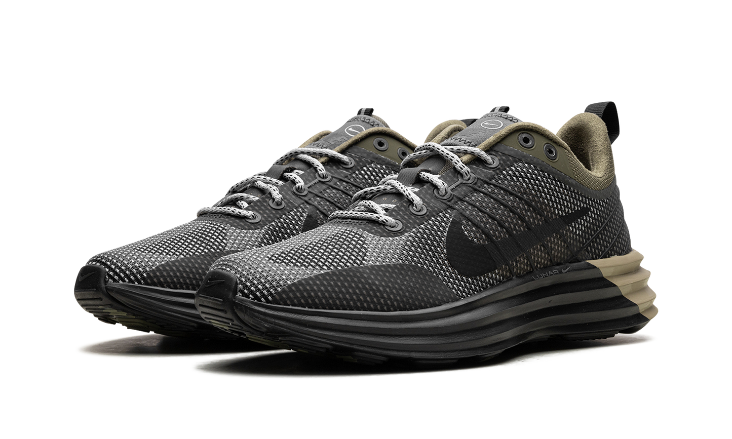 Lunar Roam SE "Medium Olive" FZ8116 201