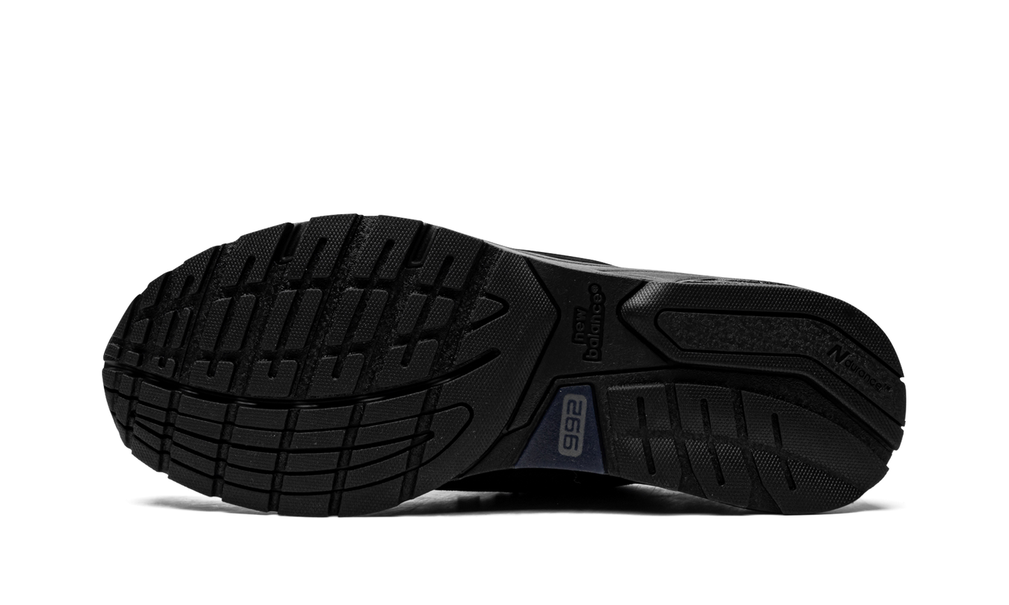 992 "Triple Black" M992EA