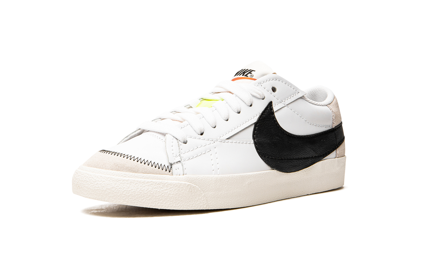 Blazer Low 77 Jumbo "White Black Sail" DN2158 101