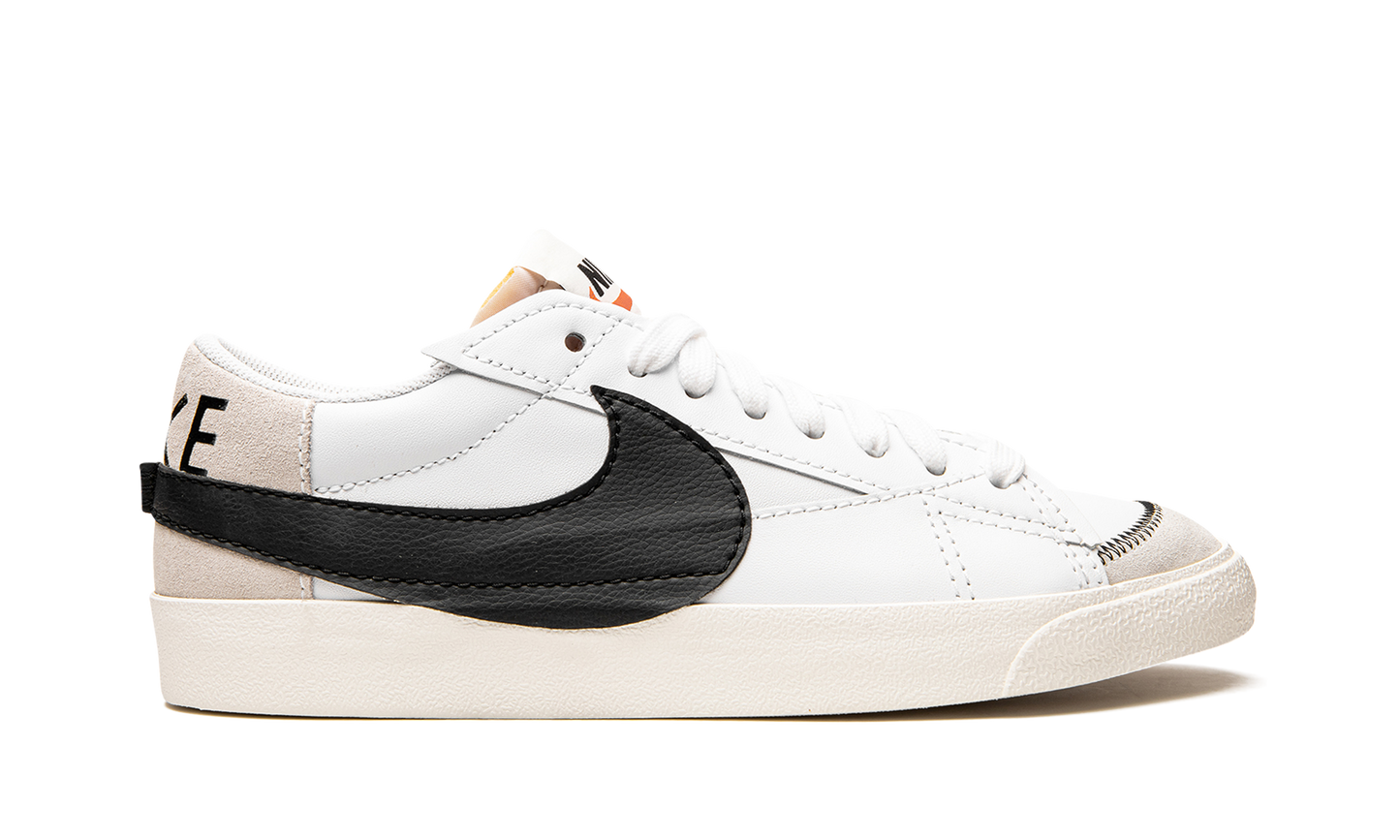 Blazer Low 77 Jumbo "White Black Sail" DN2158 101