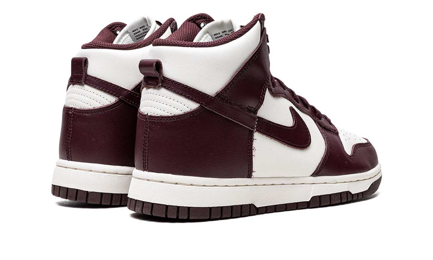 DUNK HIGH WMNS "Burgundy Crush" DD1869 601
